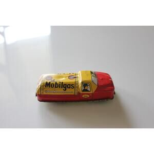 vintage toy tin litho friction ombligas oil truck Nakamura toy from Japan